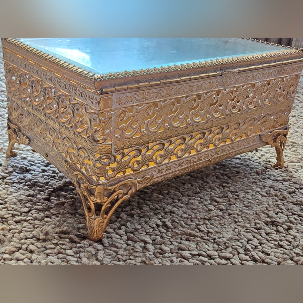 Vintage Antique Gilt Filigree Velvet Lined Beveled Glass Jewelry Box 6"x4" - Picture 6 of 8